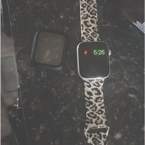 Brand new Apple Watch SE 44mm